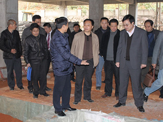 建甌市委書(shū)記余建坤、市長(cháng)陳宗榮率各科、局領(lǐng)導到我公司調研